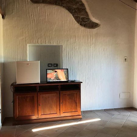 アルツァケーナ Li Casacci Bed & Breakfast エクステリア 写真