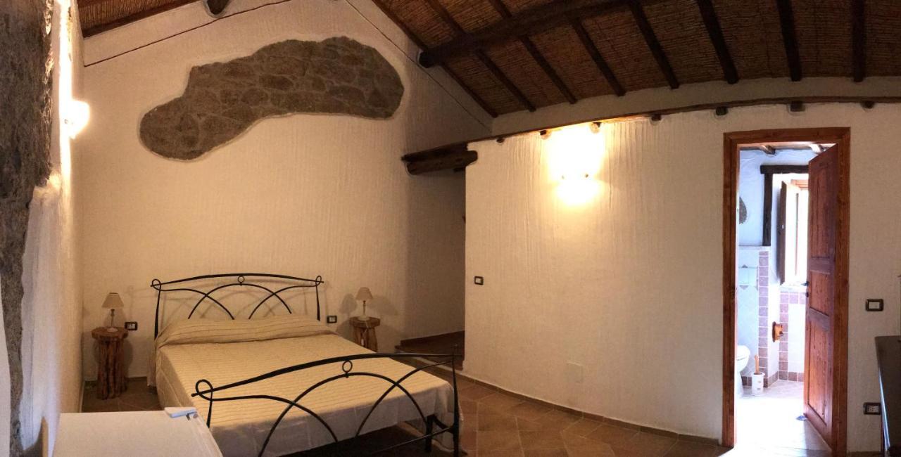 アルツァケーナ Li Casacci Bed & Breakfast エクステリア 写真